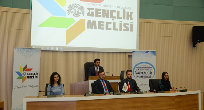 Başkan Akyürek: Gençlik Meclisleri Mektep Vazifesi Görüyor