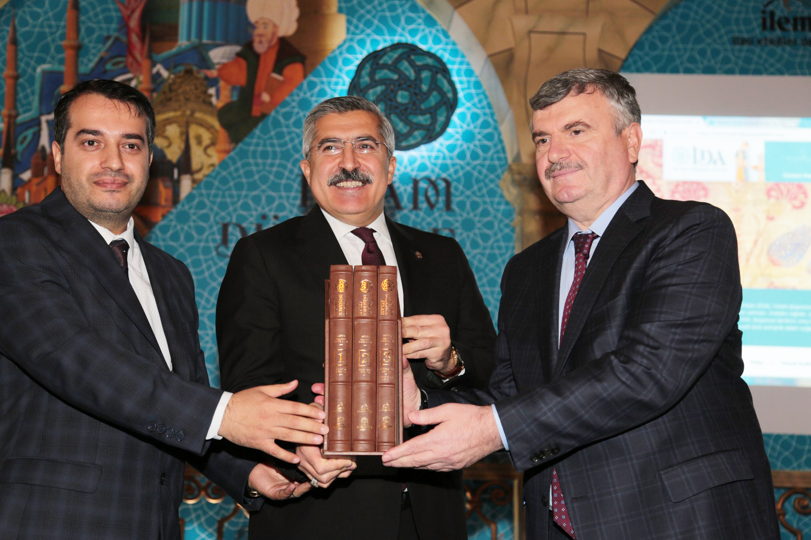 'İslam Düşünce Atlası' Tanıtım Toplantısı Yapıldı