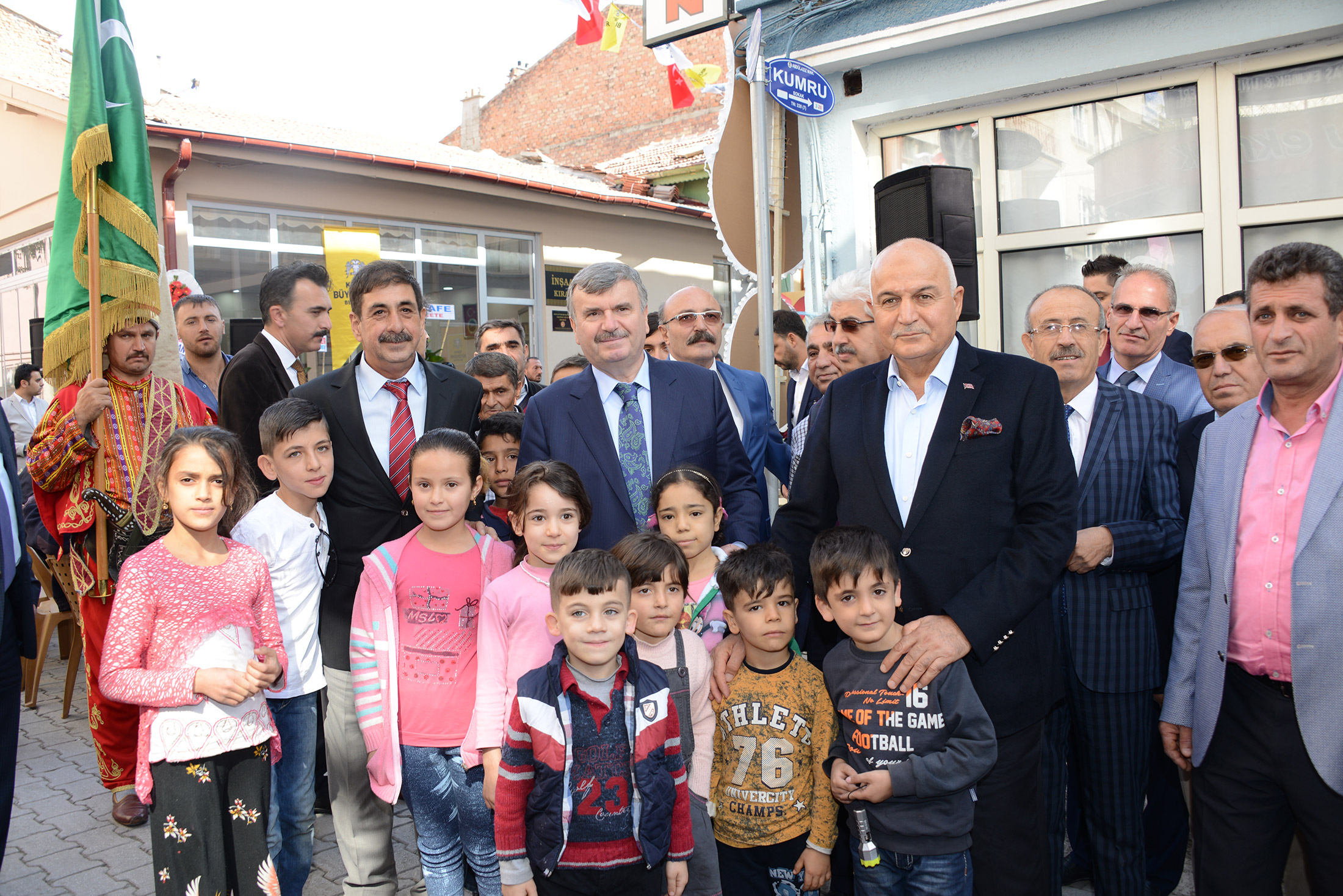 Büyükşehir'den Örnek Proje: Kahvehaneler Kıraathaneye Dönüşüyor