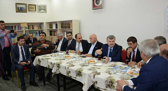 Büyükşehir'den Örnek Proje: Kahvehaneler Kıraathaneye Dönüşüyor