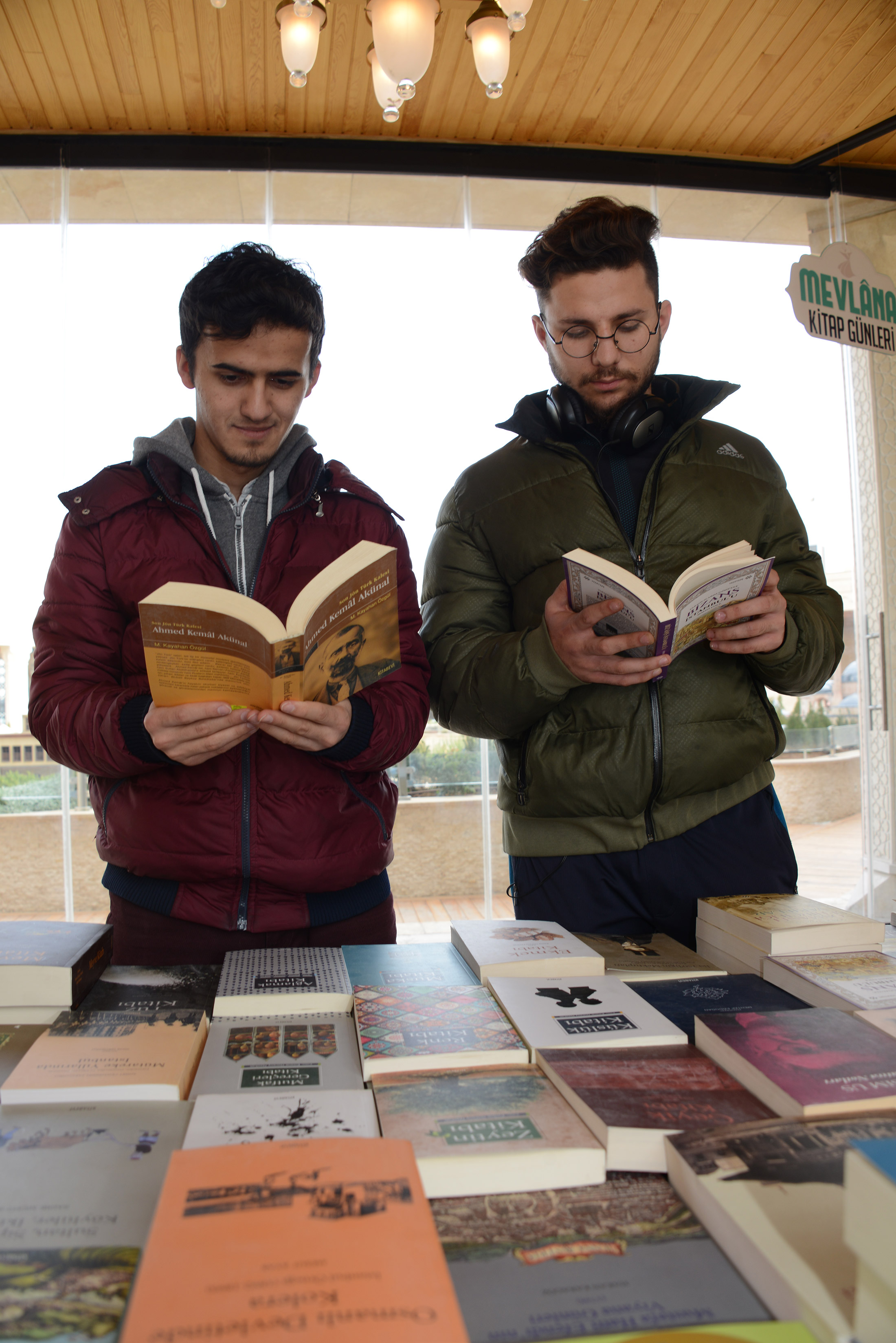 Mevlana Kitap Günleri 17 Aralık'a Kadar İrfan Kültür Merkezi'nde