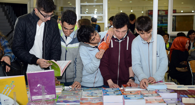 Konya'da 'Kitap' Gündem Oldu
