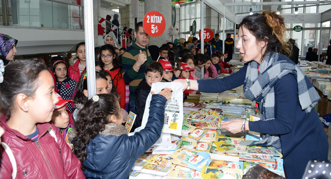 Konya'da 'Kitap' Gündem Oldu