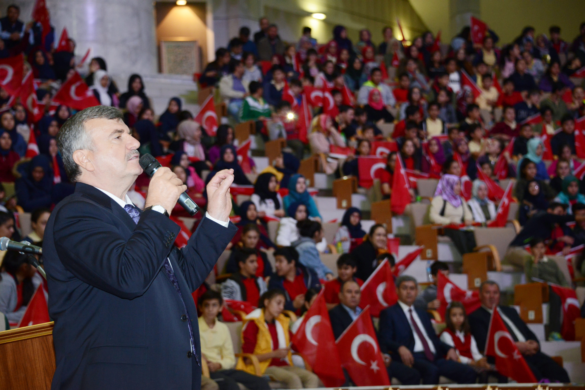 Ecdadımızın Bıraktığı Mirasa Sahip Çıkmalıyız