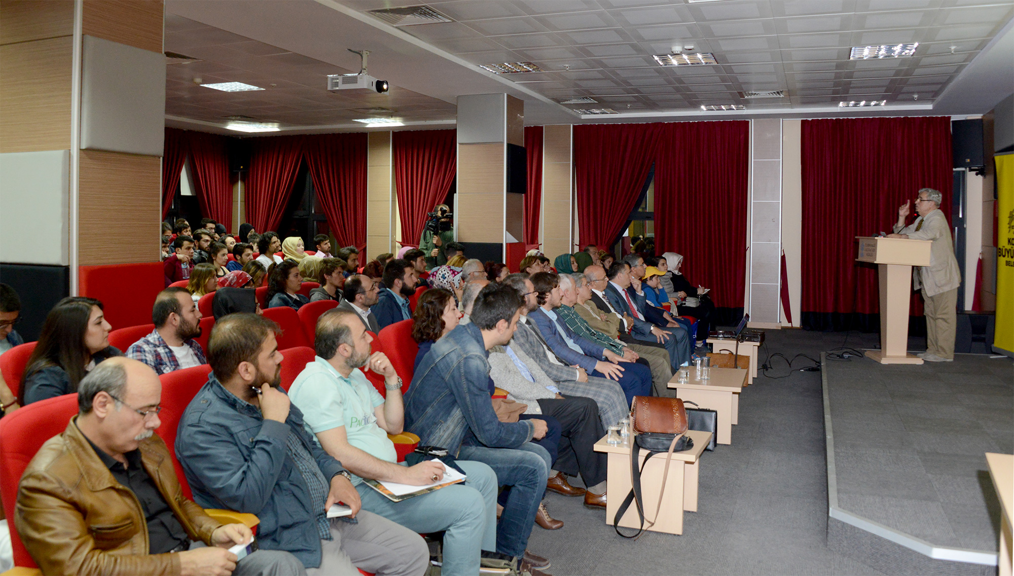 Türk Sanatında Geometrik Sistemler Anlatıldı