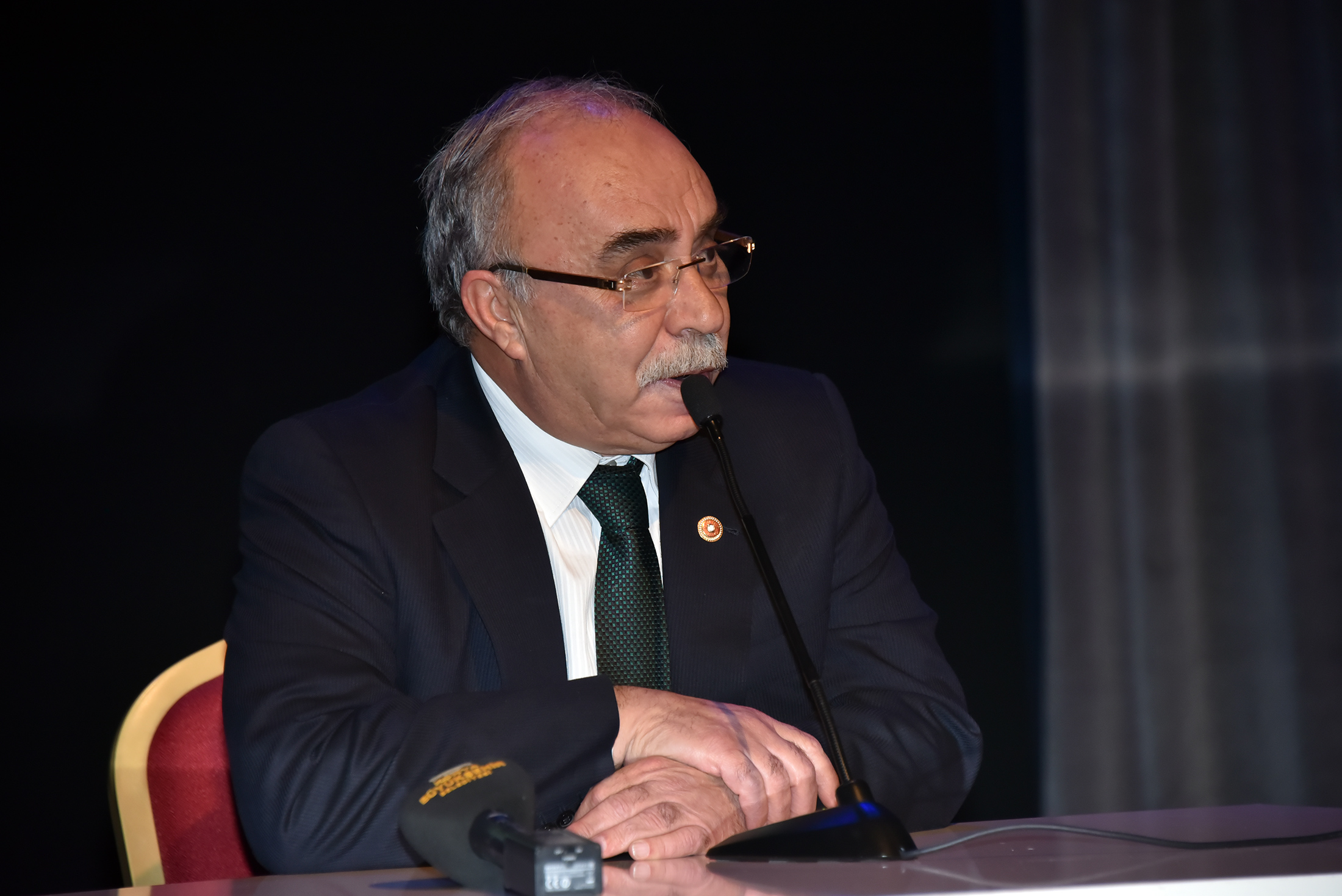 Hatipoğlu: 'Nerede Bir Zulüm Varsa Karşısında Olmak Dinimizin Emridir.'