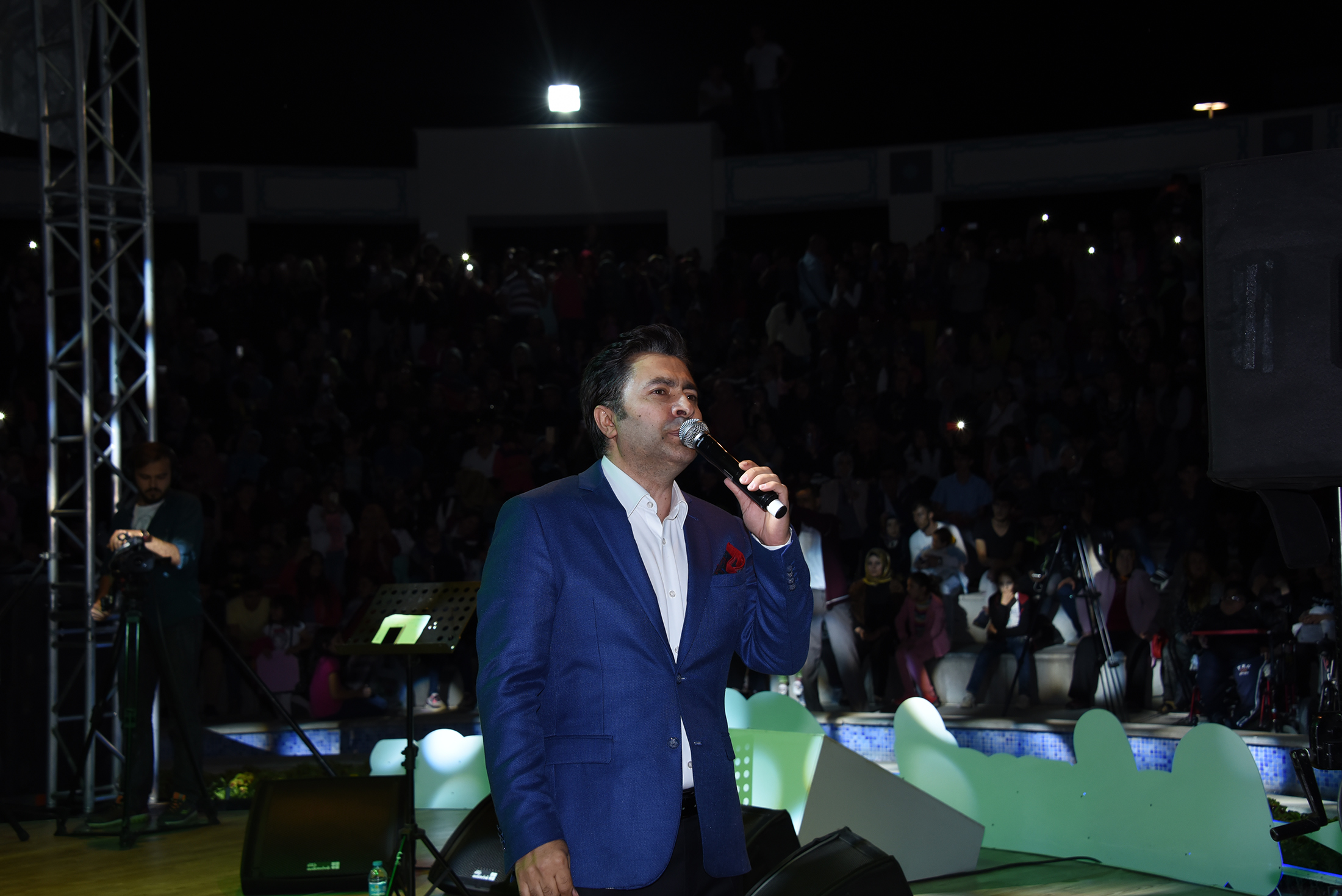 Rahmet Akşamları Şehri Sarıyor