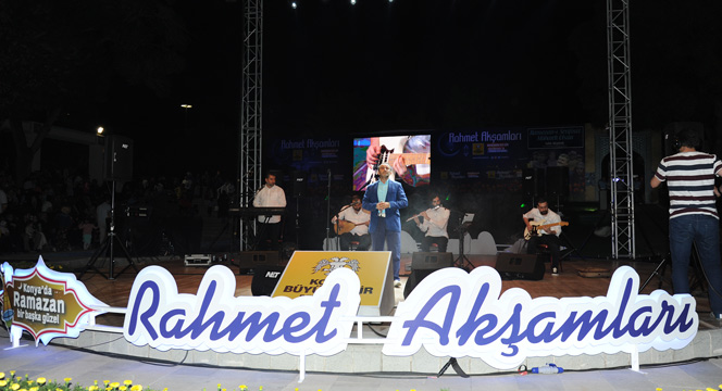 Rahmet Akşamları Şehri Sarıyor