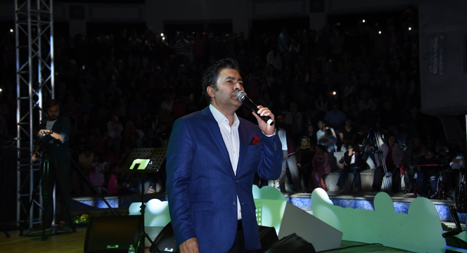 Rahmet Akşamları Şehri Sarıyor