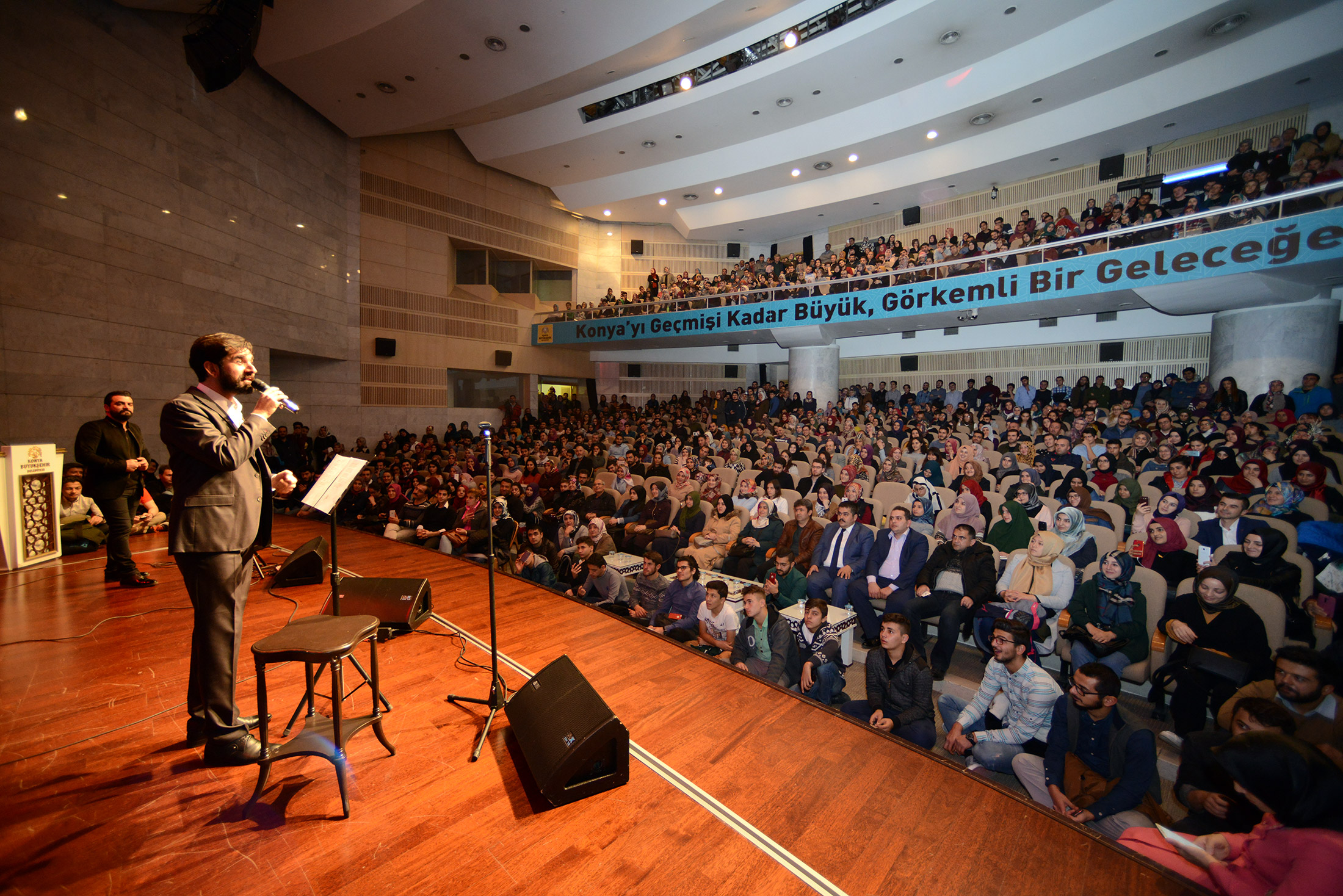 Serdar Tuncer Konyalı Gençlerle Buluştu