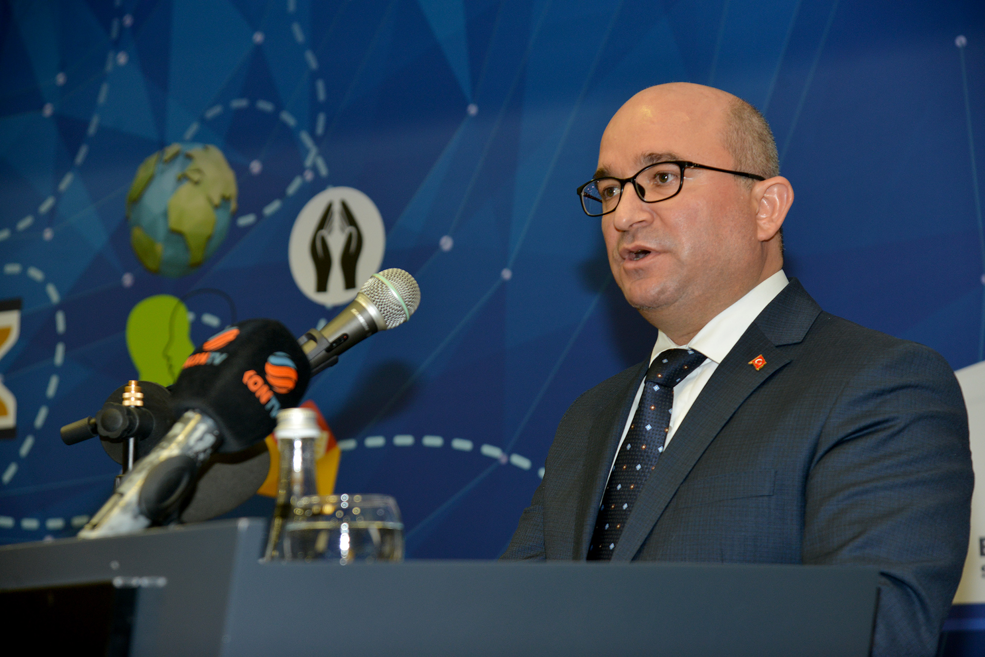 Ülkenin Geleceği Olan Başarılı Gençler Ödüllendirildi