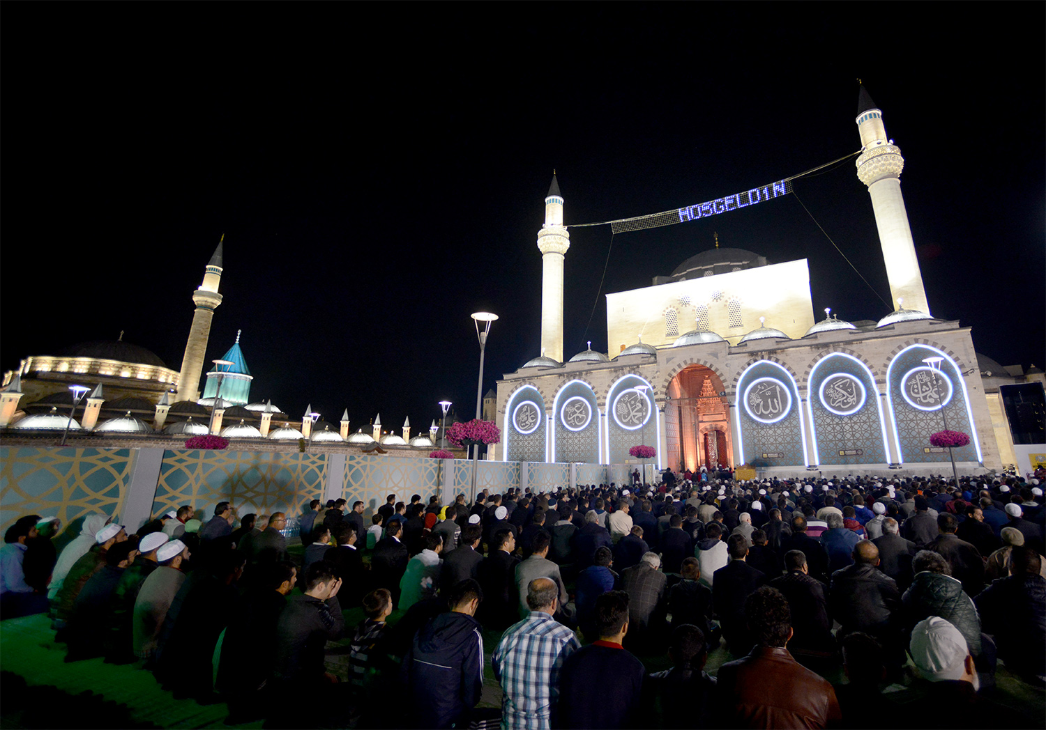 Konya'da Ramazan Coşkusu İlk Teravihle Başladı