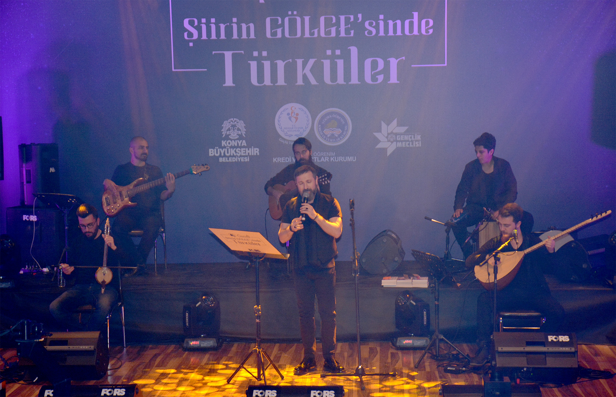 'Şiirin Gölgesinde Türküler' Söylendi