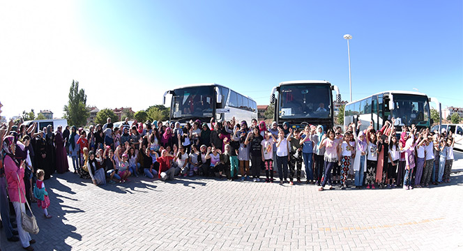 Bilgehanelerdeki Kız Öğrencilere Silifke'de Yaz Kampı