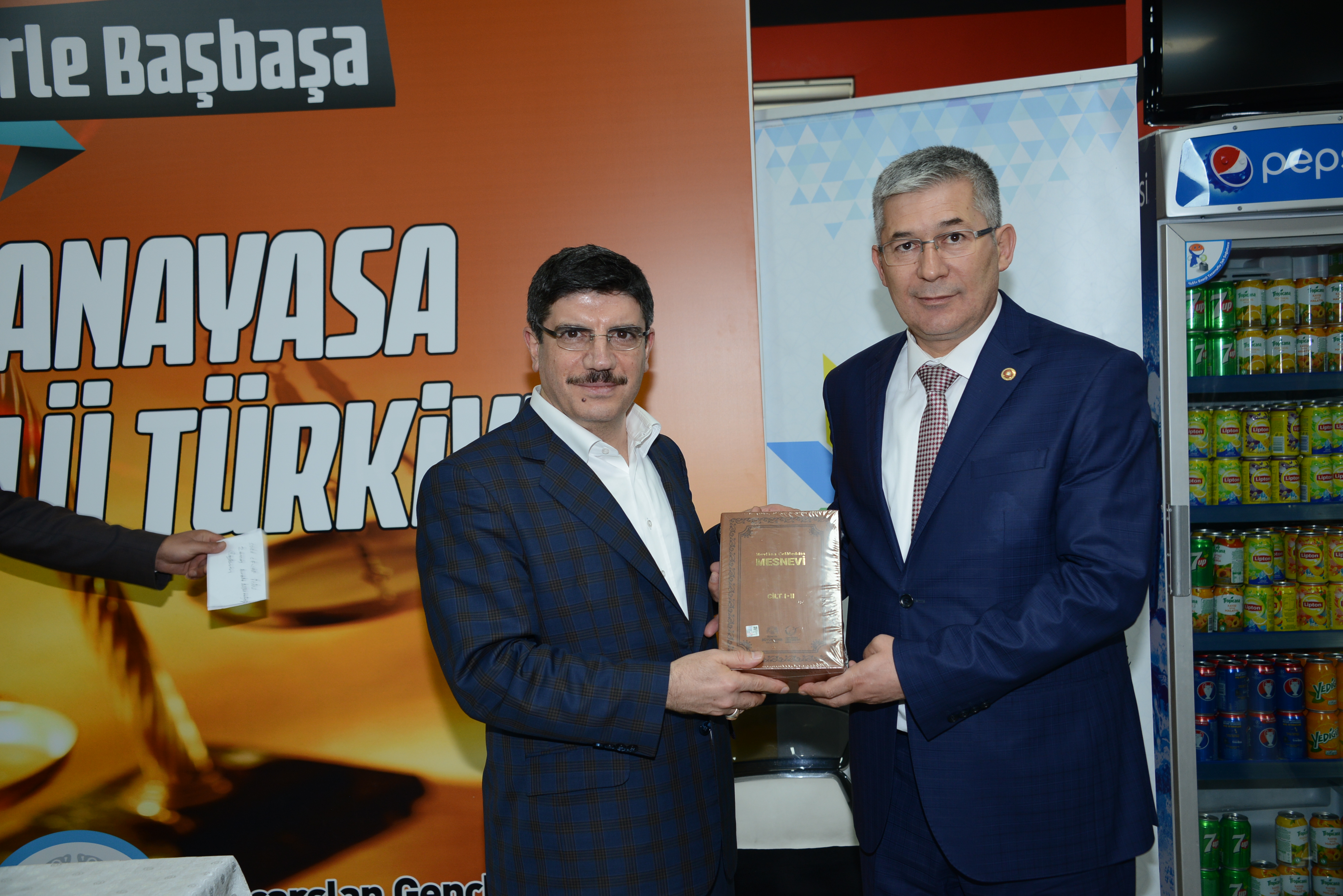 Gençlere Yeni Anayasa ve Güçlü Türkiye Anlatıldı