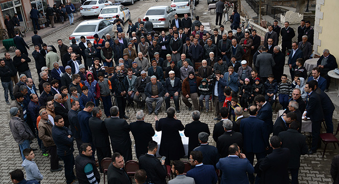 Türkiye Düşmanlarını Sevindirmeyeceğiz
