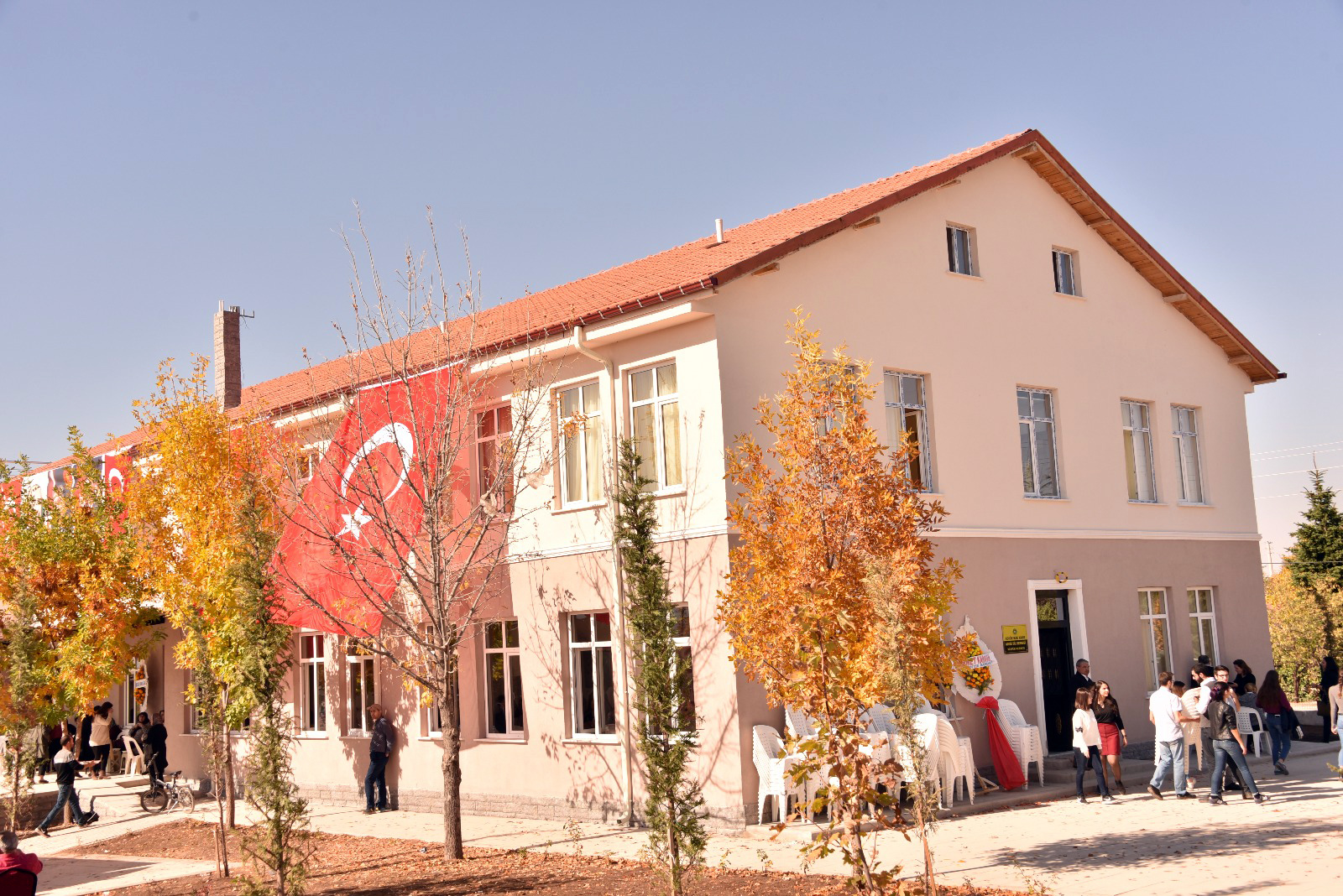 Çerkes Dilini ve Kültürünü Yaşatacak Kültür Merkezi Törenle Açıldı
