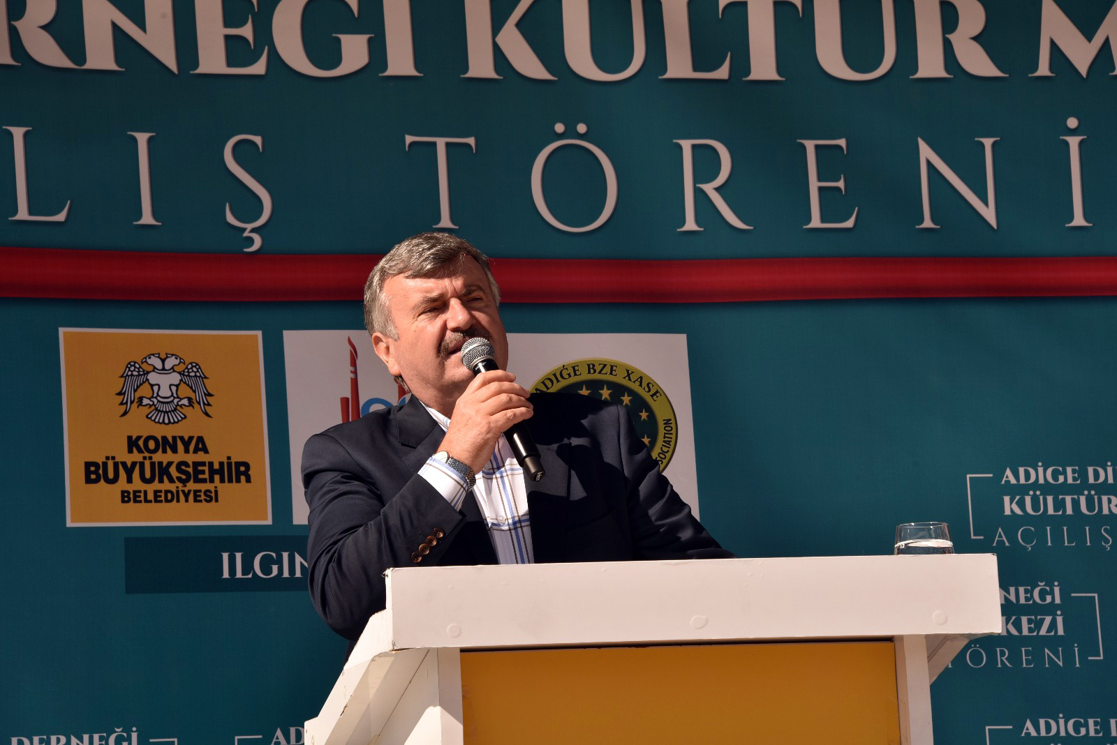 Çerkes Dilini ve Kültürünü Yaşatacak Kültür Merkezi Törenle Açıldı