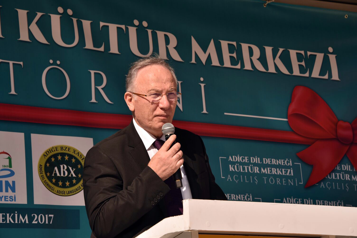 Çerkes Dilini ve Kültürünü Yaşatacak Kültür Merkezi Törenle Açıldı