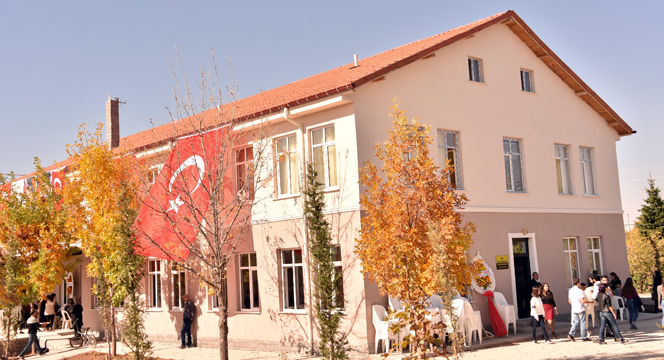 Çerkes Dilini ve Kültürünü Yaşatacak Kültür Merkezi Törenle Açıldı