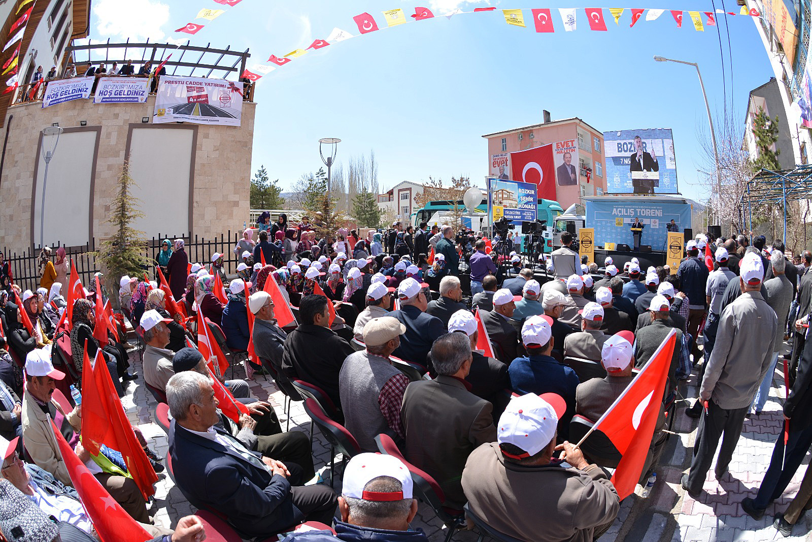 Bütün Yatırımlar Birlik ve Beraberliğin Neticesidir