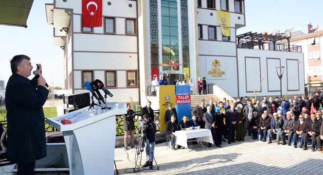 Başkan Akyürek Cihanbeyli Şehir Konağı'nın Açılışını Yaptı