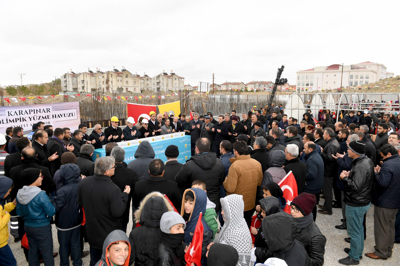 Büyükşehir'den Emirgazi ye ve Karapınar'a Değer Katan Yatırımlar