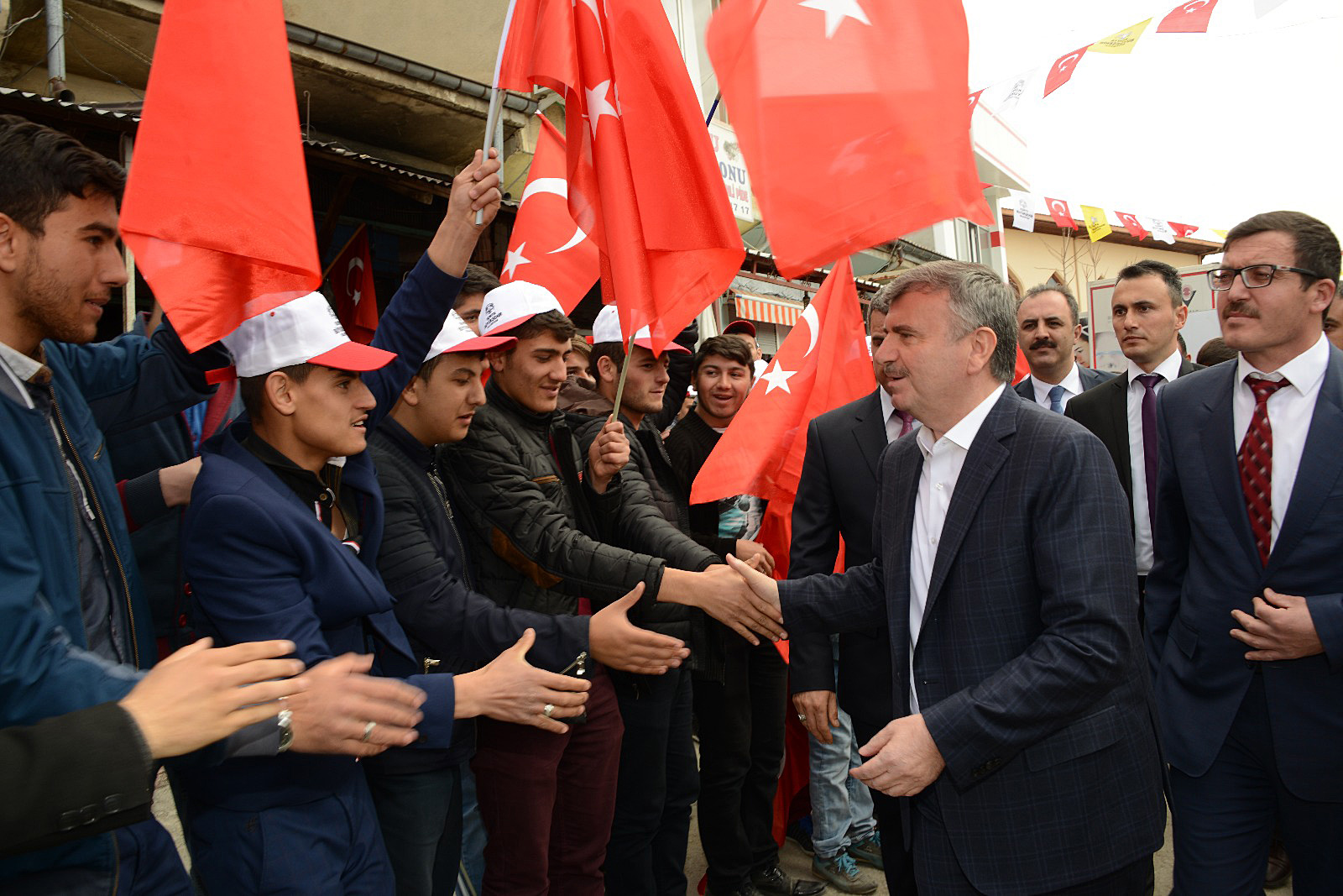 Kadınhanı İlçesi'nde 2 Önemli Yatırımın Temeli Atıldı