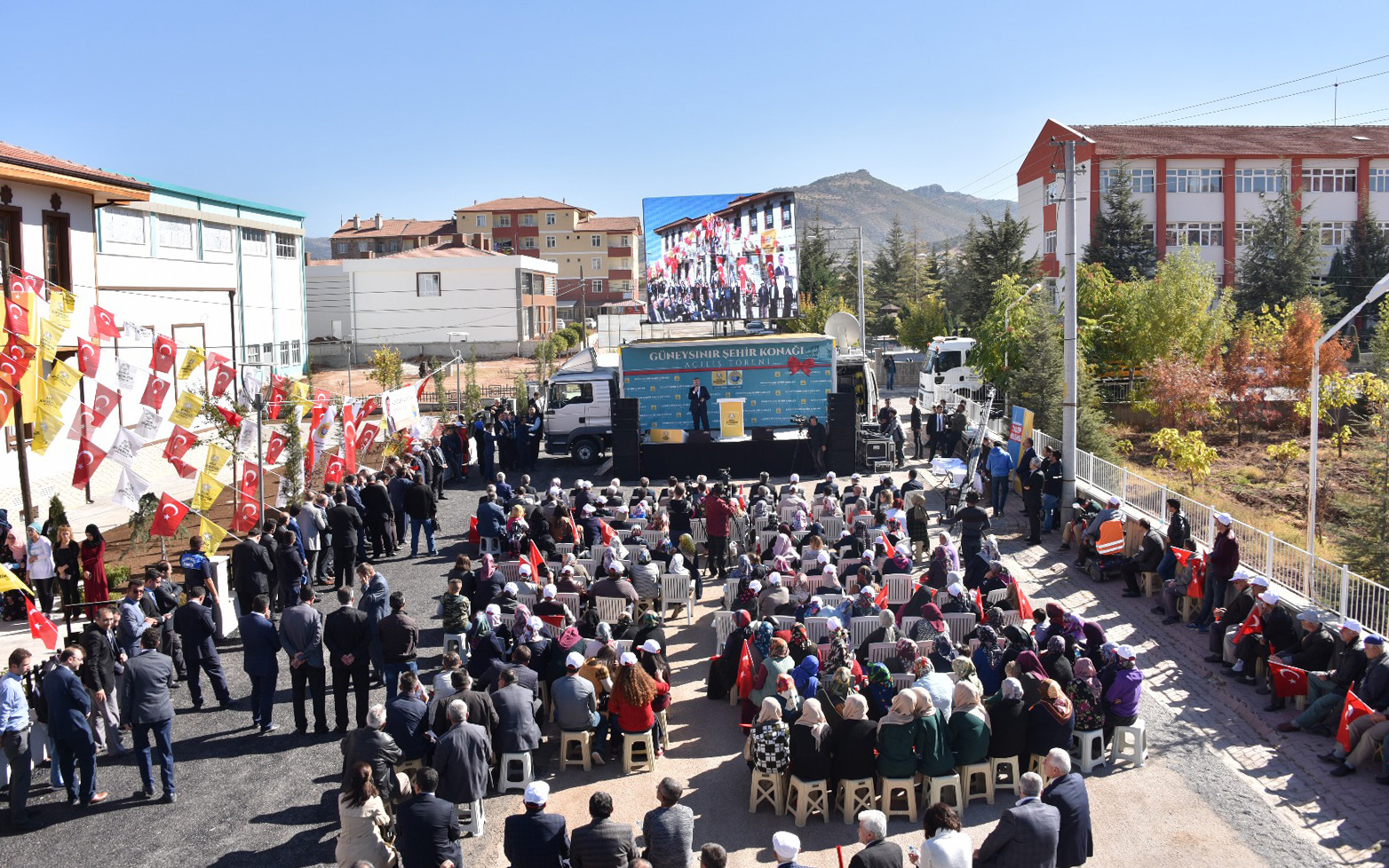 Konya Kutup Yıldızı Gibidir, Birçok Şehir Konya'ya Bakarak Yönünü Bulur