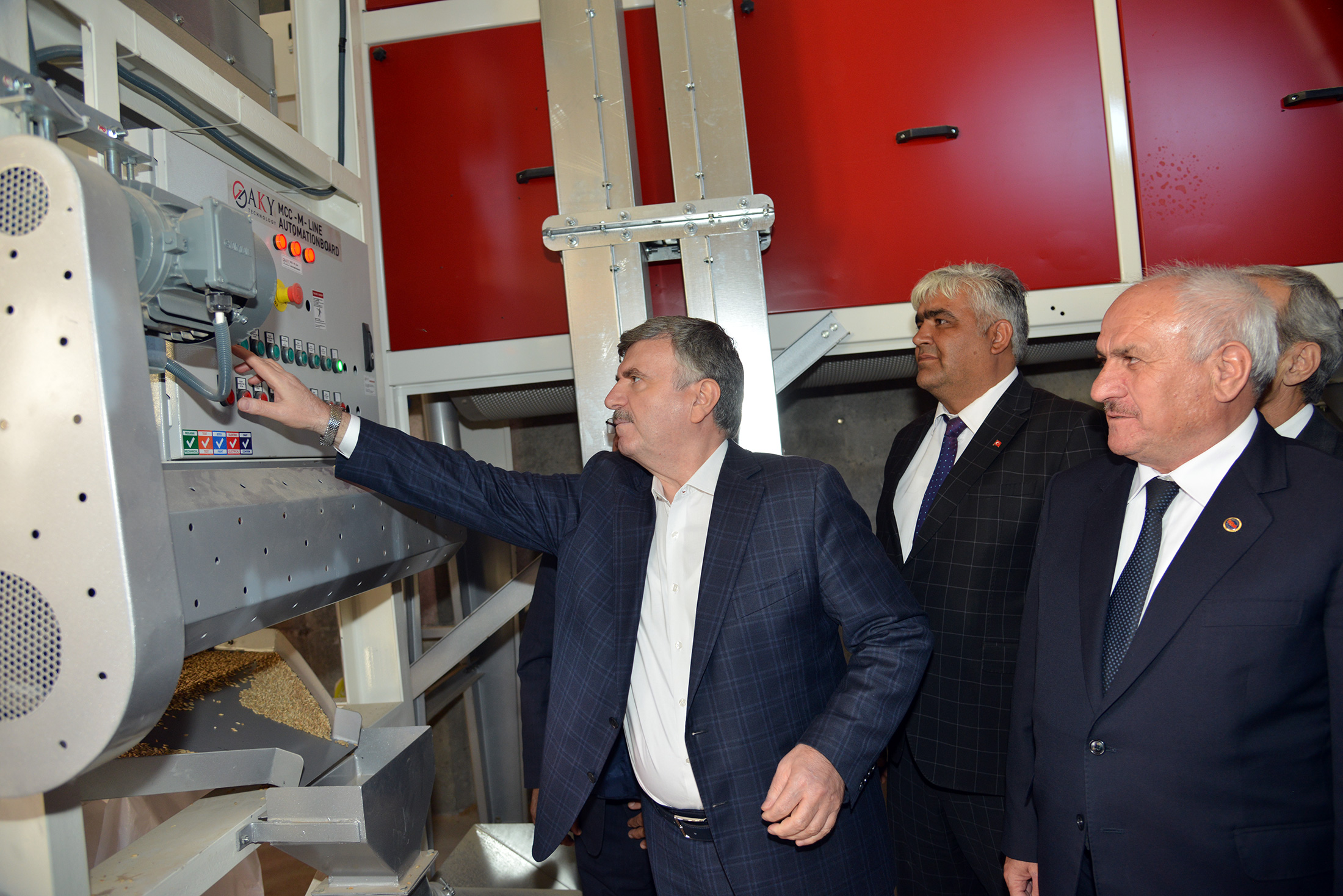 Güneysınır'da Büyükşehir Yatırımları Tam Hız Devam Ediyor
