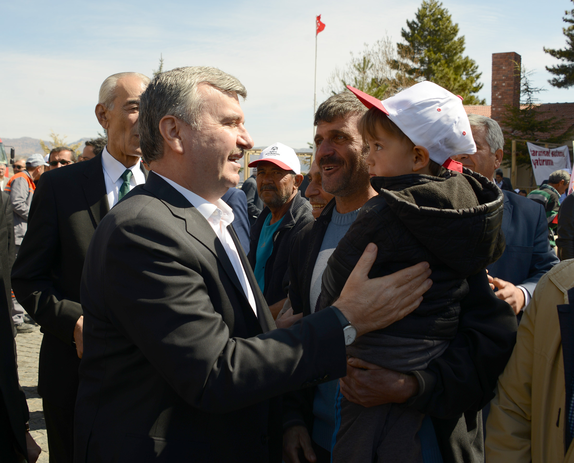 Taşkent ve Hadim'de Yatırım Coşkusu