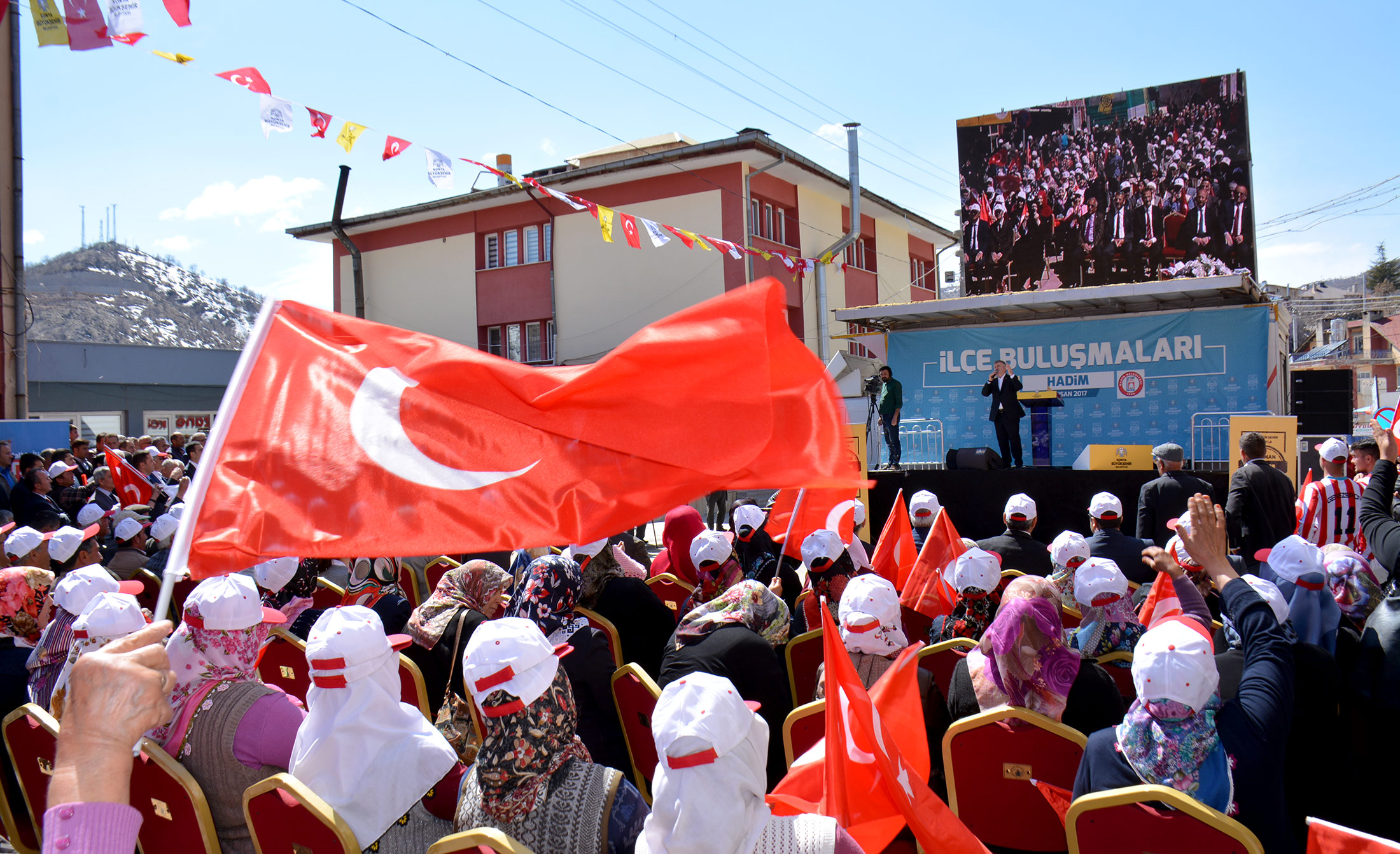 Taşkent ve Hadim'de Yatırım Coşkusu