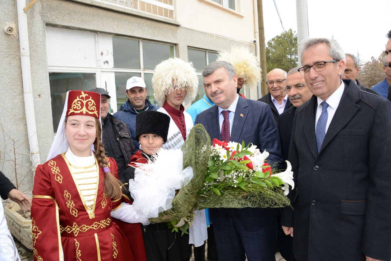 18 Yaşını Dolduran Bütün Kardeşlerimiz Sandığa Koşsun