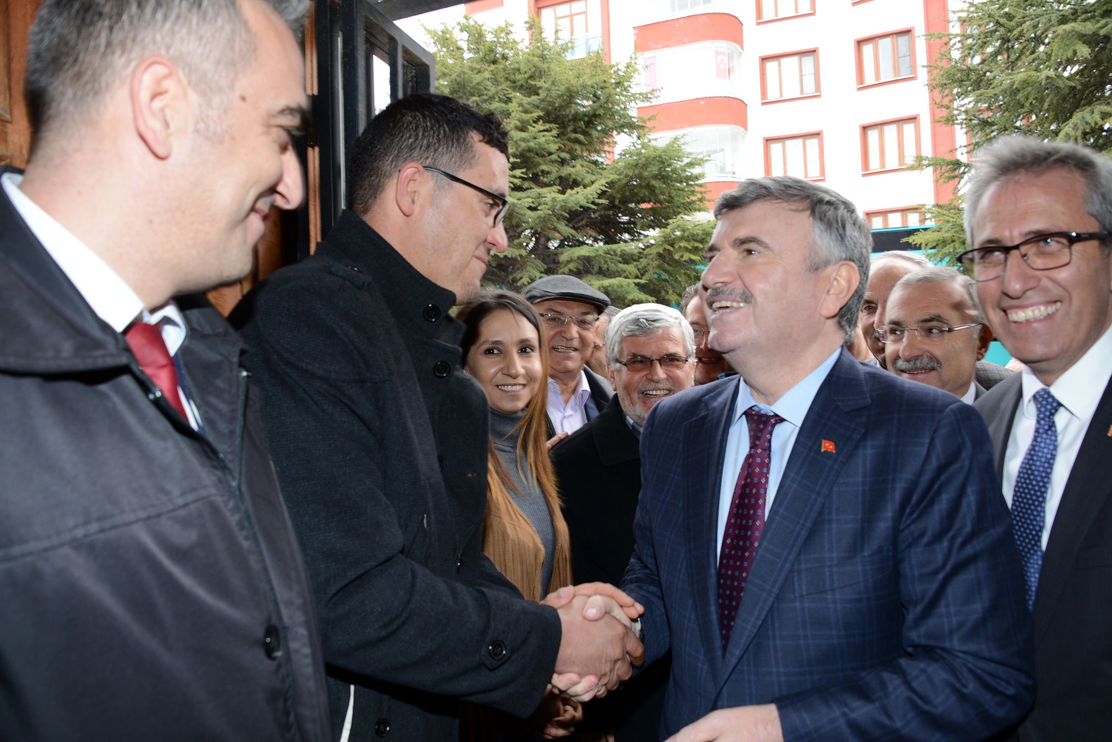 18 Yaşını Dolduran Bütün Kardeşlerimiz Sandığa Koşsun