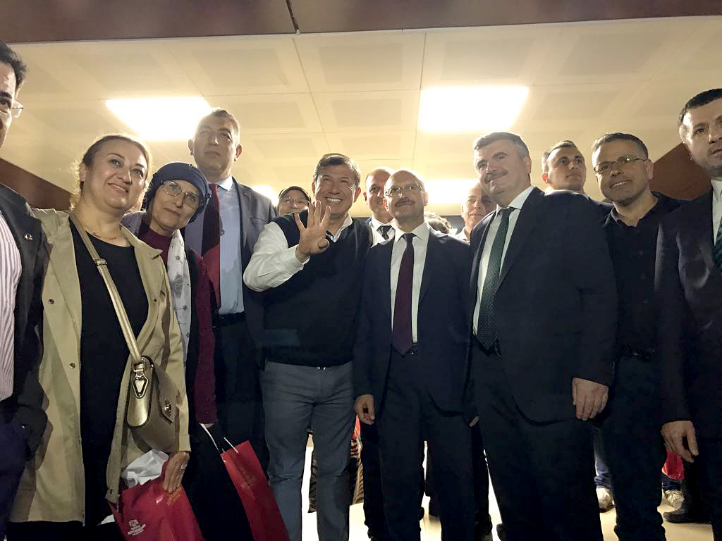 Konya-Karaman Hemşehri Buluşması İzmir'de Yapıldı