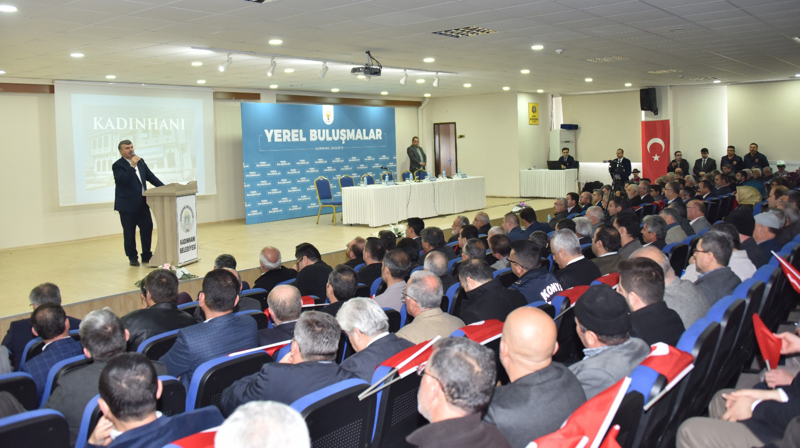 Kadınhanı'nda Büyükşehir Yatırımları Tam Hız Devam Ediyor