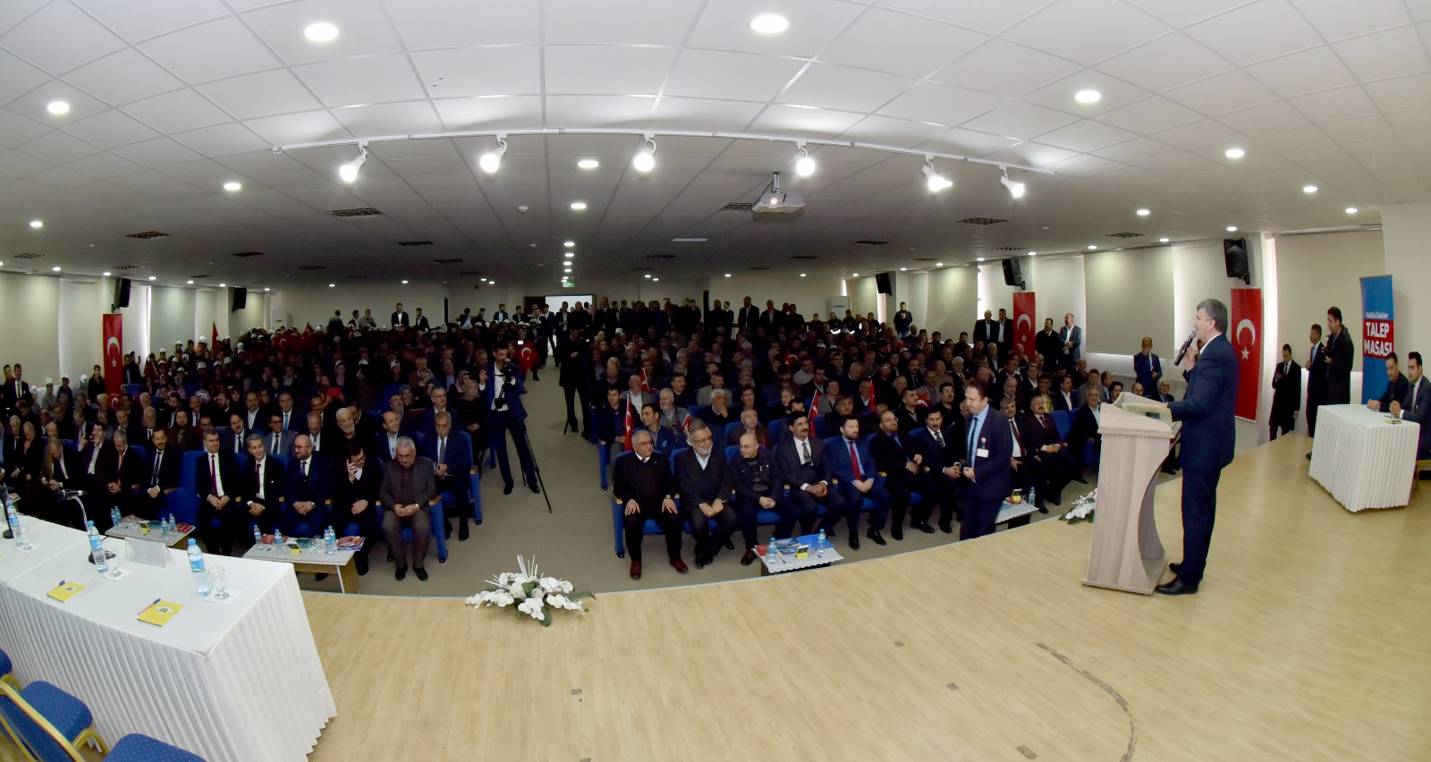Kadınhanı'nda Büyükşehir Yatırımları Tam Hız Devam Ediyor
