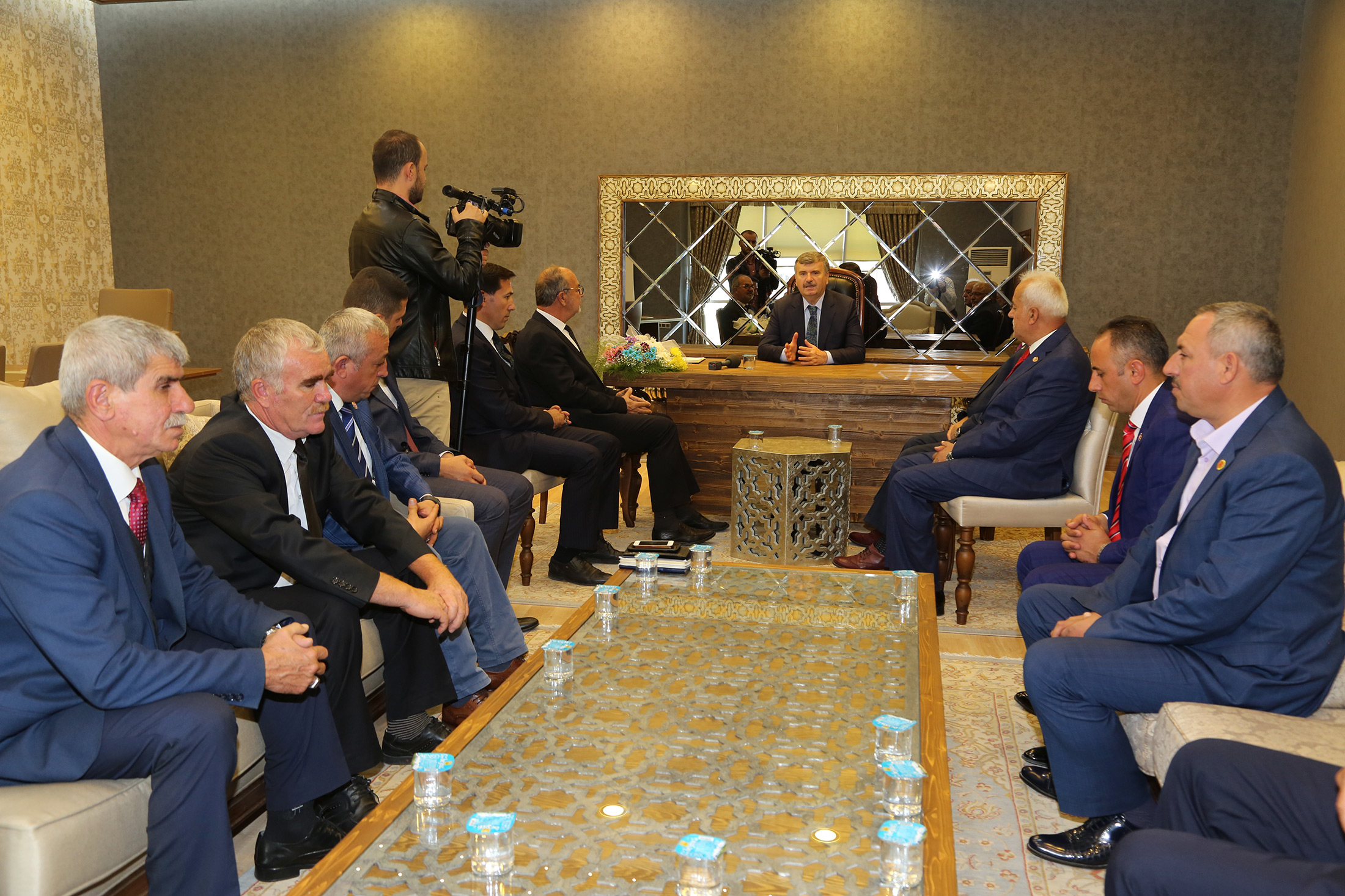Muhtarlar Halkımızla Bütünleşen Bir Anlayışı Temsil Ediyor