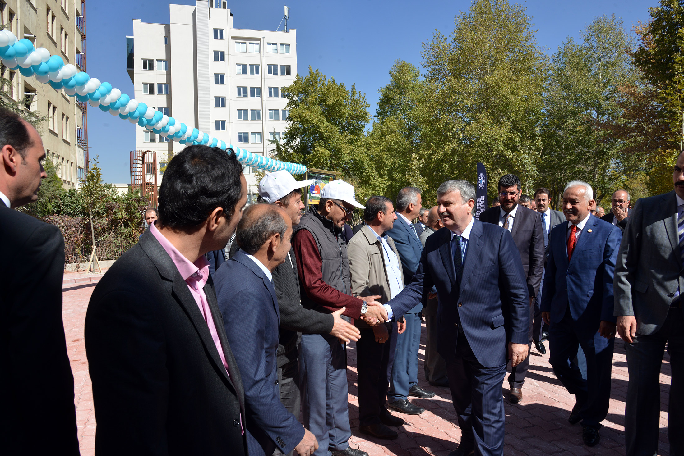 Muhtarlar Halkımızla Bütünleşen Bir Anlayışı Temsil Ediyor