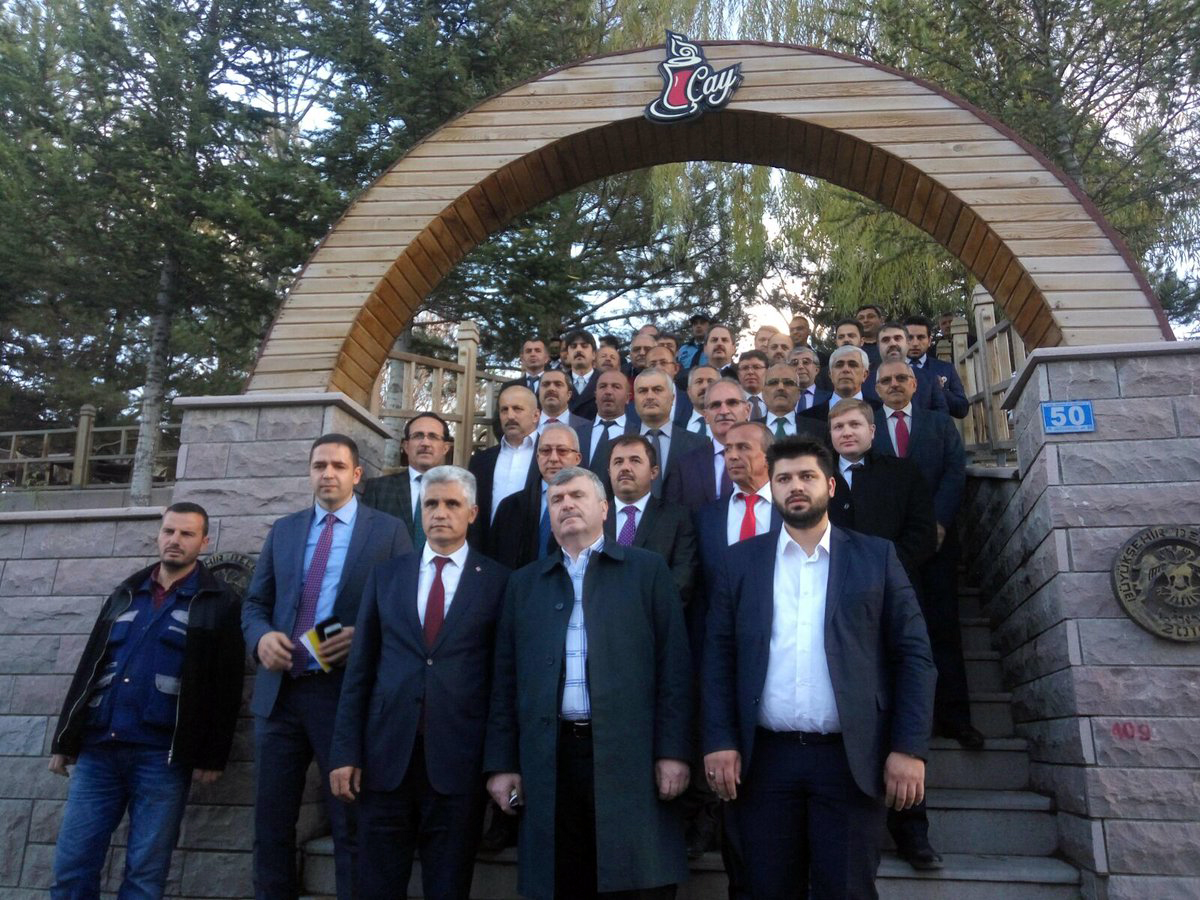 Dünyaca Ünlü Kalp Cerrahı Mustafa Öz'ün İsmi Bu Parkta Yaşatılacak