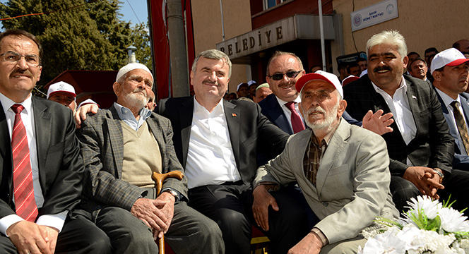 Hep Birlikte Büyük Türkiye İçin Çalışıyoruz