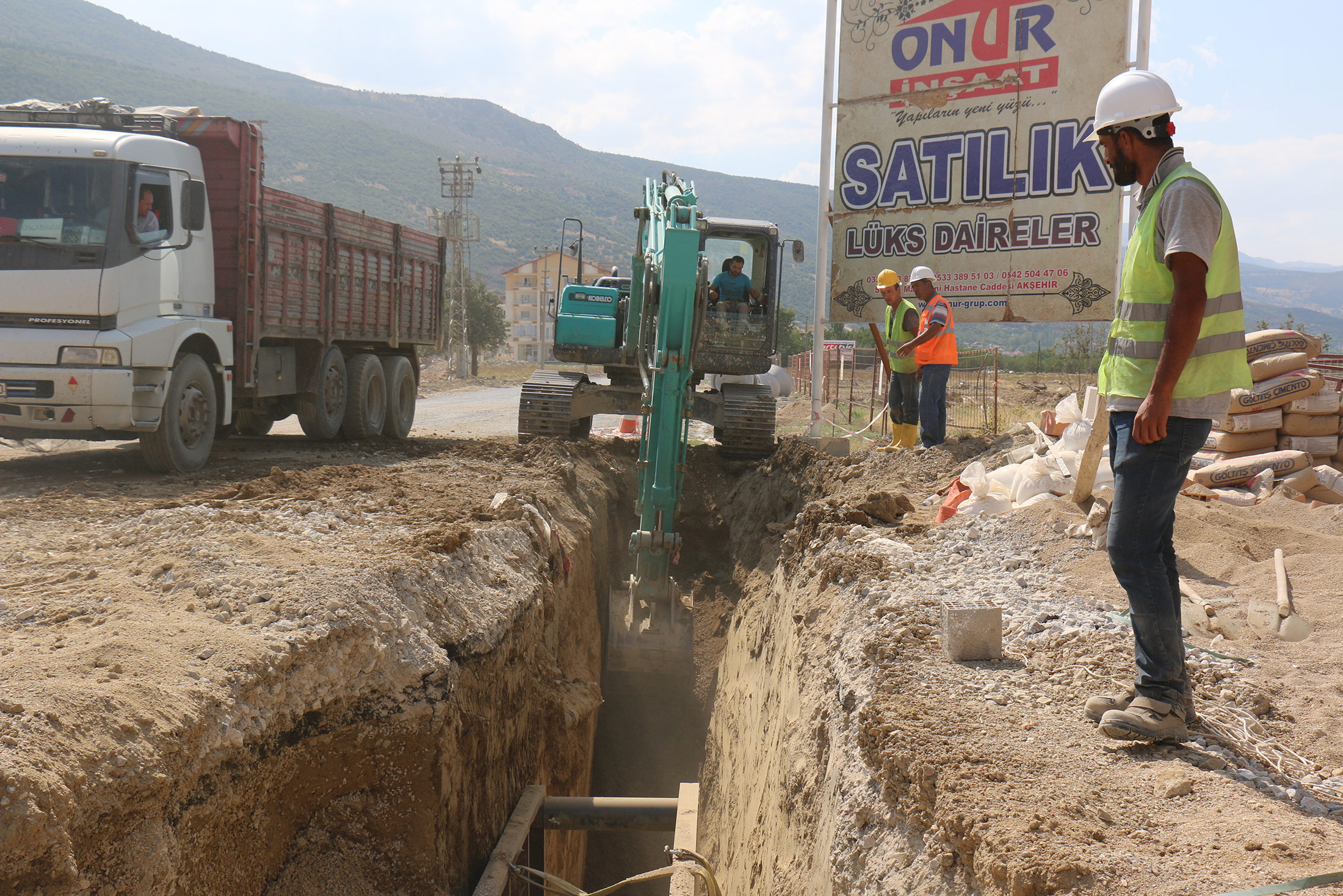 Akşehir'in Mahallelerine Yeni Kanalizasyon Şebekesi