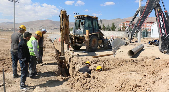 Büyükşehir'in Su Şebeke Ağı Genişliyor
