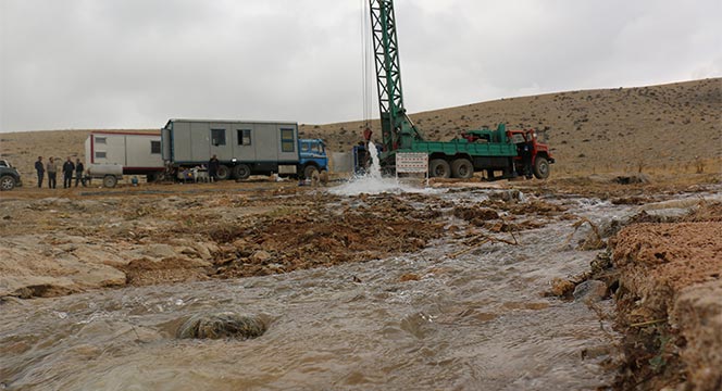 Büyükşehir'den 9 İlçede 11 Mahalleye Sağlıklı Su