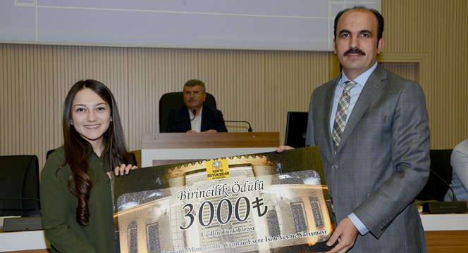 Kalehan-Ecdat Bahçesi'nin İsim Sahipleri Ödüllerini Aldı