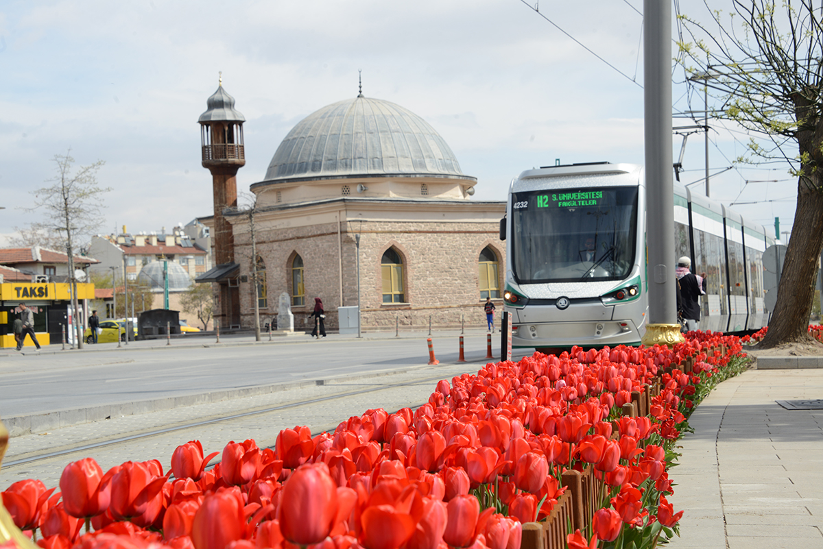 Konya'da 'Lale Mevsimi' Bir Başkadır