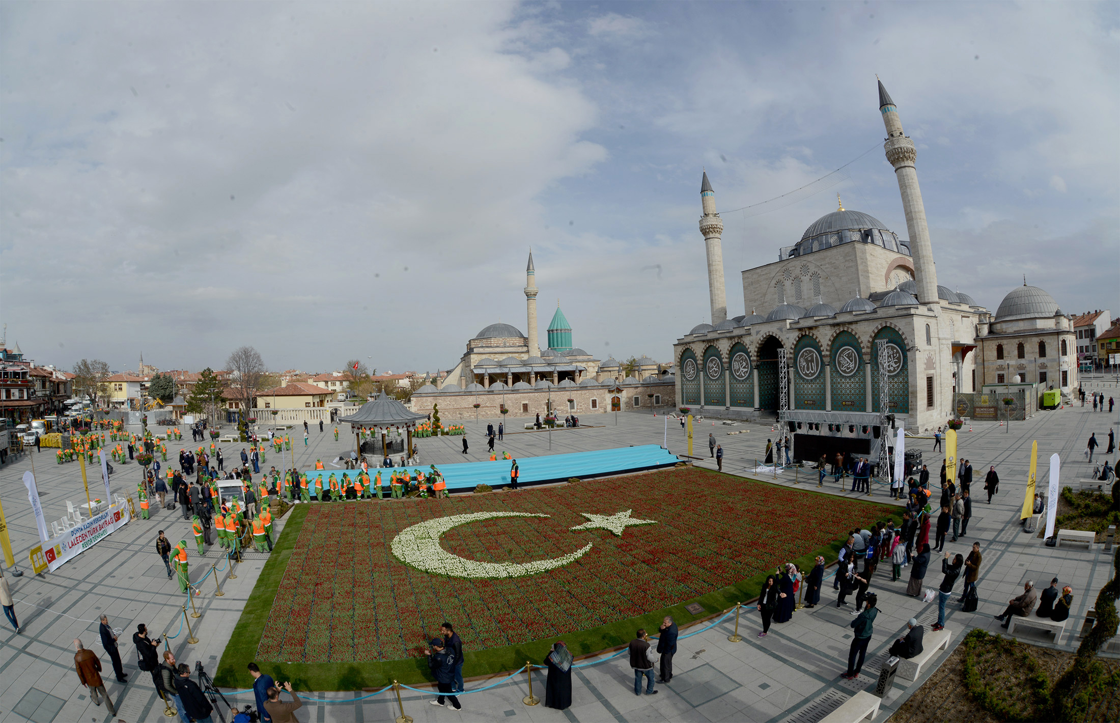 Konya, Cumhurbaşkanı Erdoğan'ı Türk Bayrağı Rekoru İle Karşılıyor