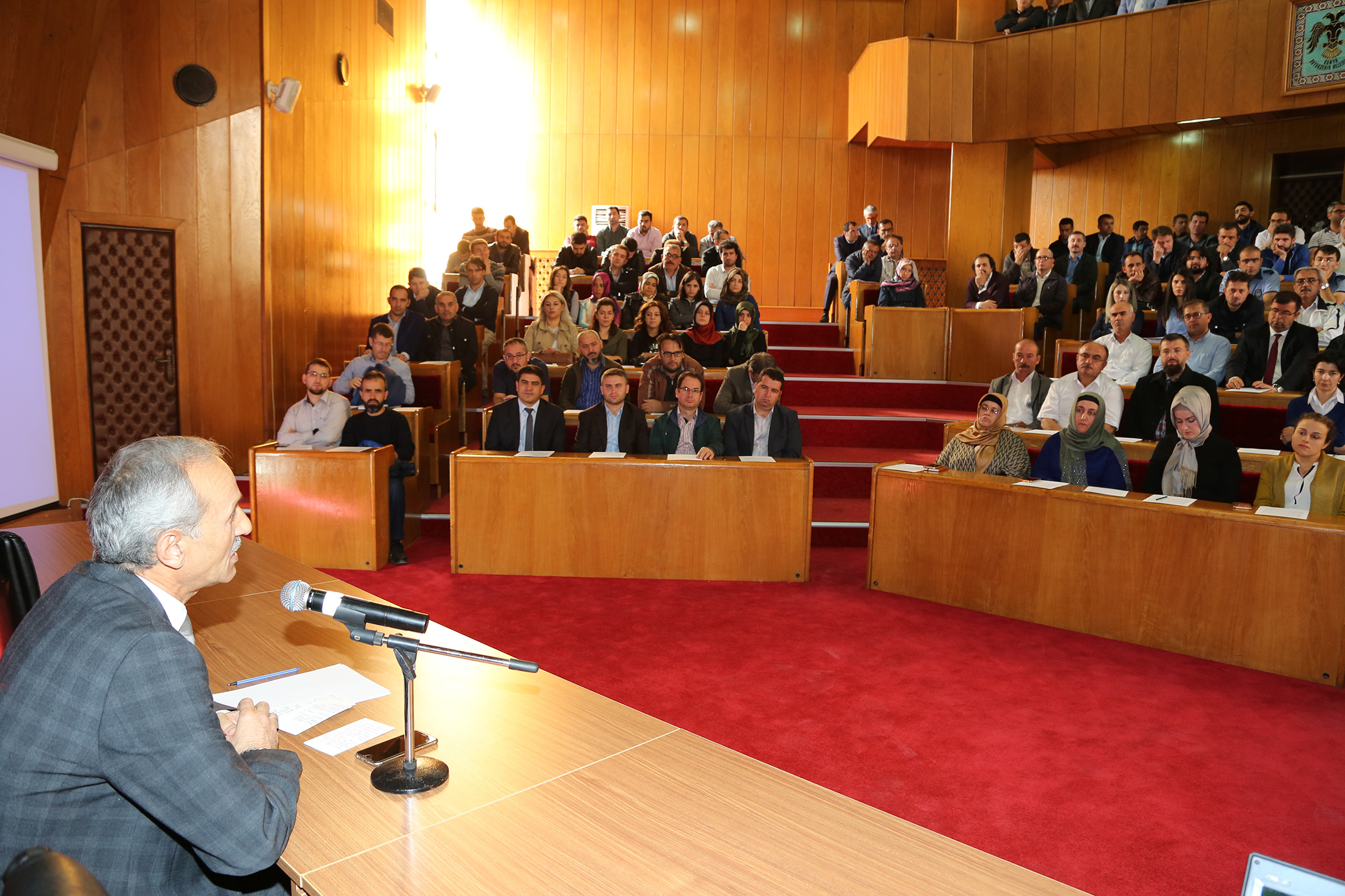 Belediye Personeline Hizmet İçi Eğitim Seminerleri Düzenlendi