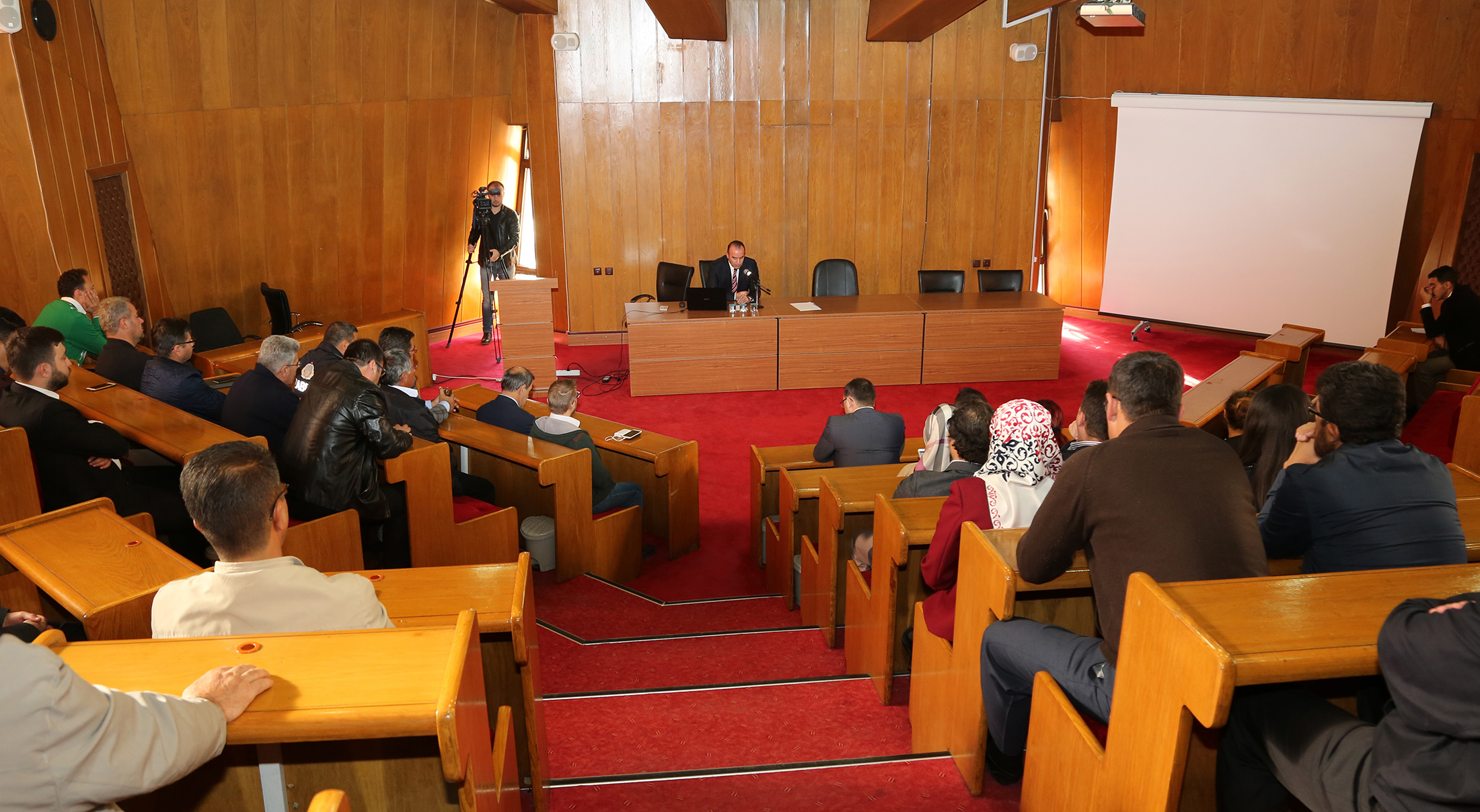 Belediye Personeline Hizmet İçi Eğitim Seminerleri Düzenlendi