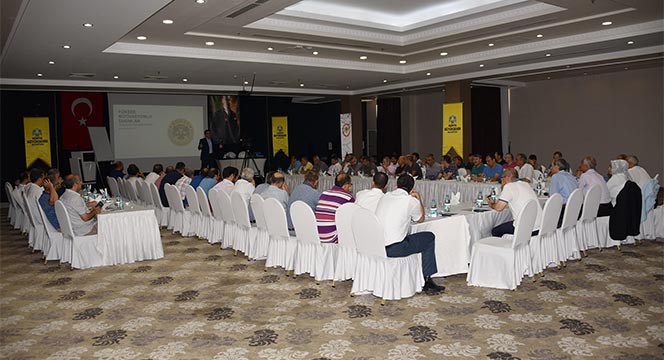 Büyükşehir'den Şube Müdürlerine Eğitim Semineri